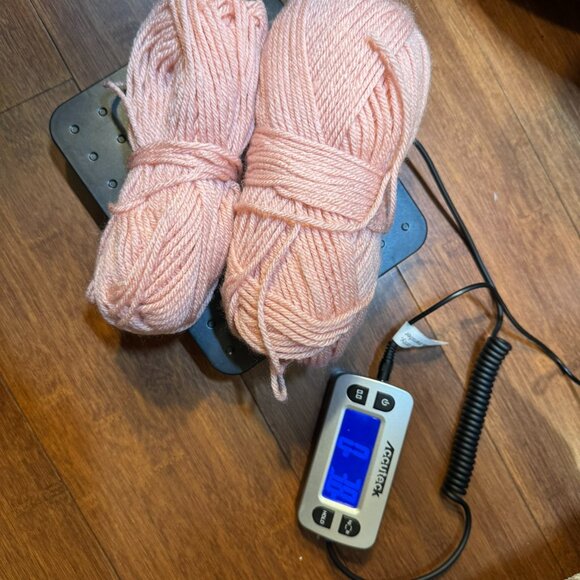 ~2 Skein Vanna's Choice Yarn - Pink - Picture 5 of 5